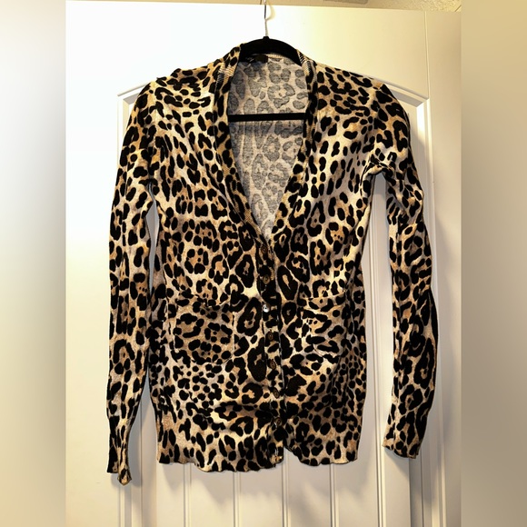 Leopard 🐆 Cardigan - Picture 1 of 5